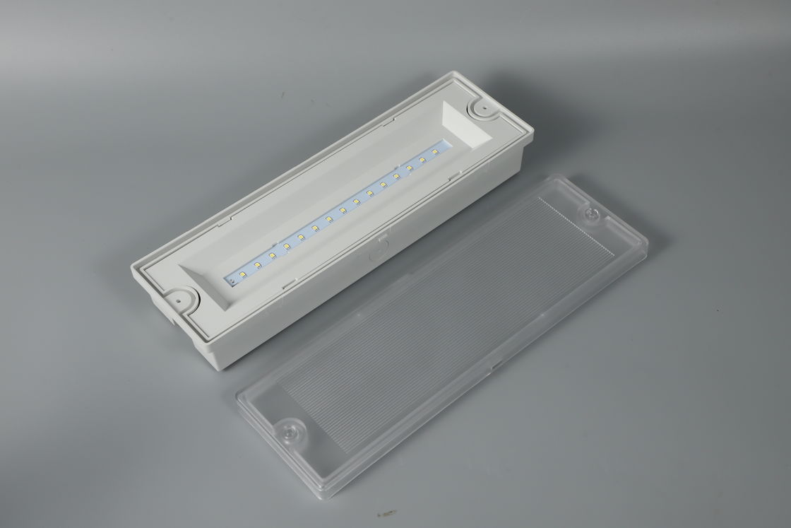 ไฟฉายฉุกเฉิน LED กันน้ํา IP65 ไม่รักษาสถานที่เปียก 220V 240V 7.5W L130MN