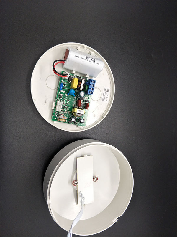 ไฟฉุกเฉิน LED ชาร์จไฟได้ 220V 240V พร้อมแบตเตอรี่ Ni-Cd 5 ชิ้น SMD 3.6V 0.6Ah L114N